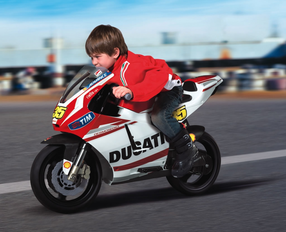 Motocicleta ducati gp peg perego