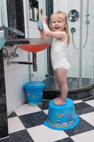 Treapta ajutor lavoar- Style Emmy Rotho-babydesign ajutor imagine noua responsabilitatesociala.ro