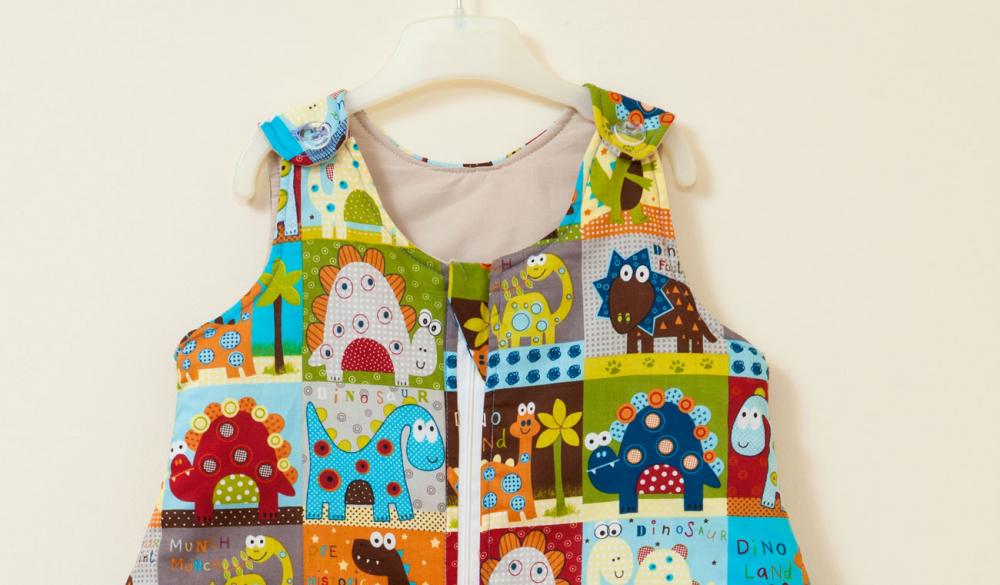 Sac de dormit 1 tog dinozauri 60 cm