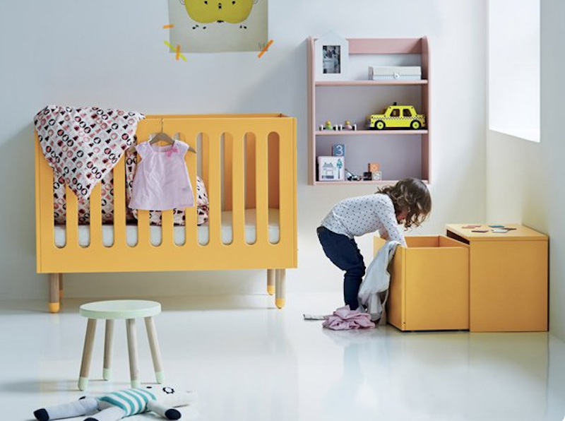 Patut alb pentru bebe flexa play