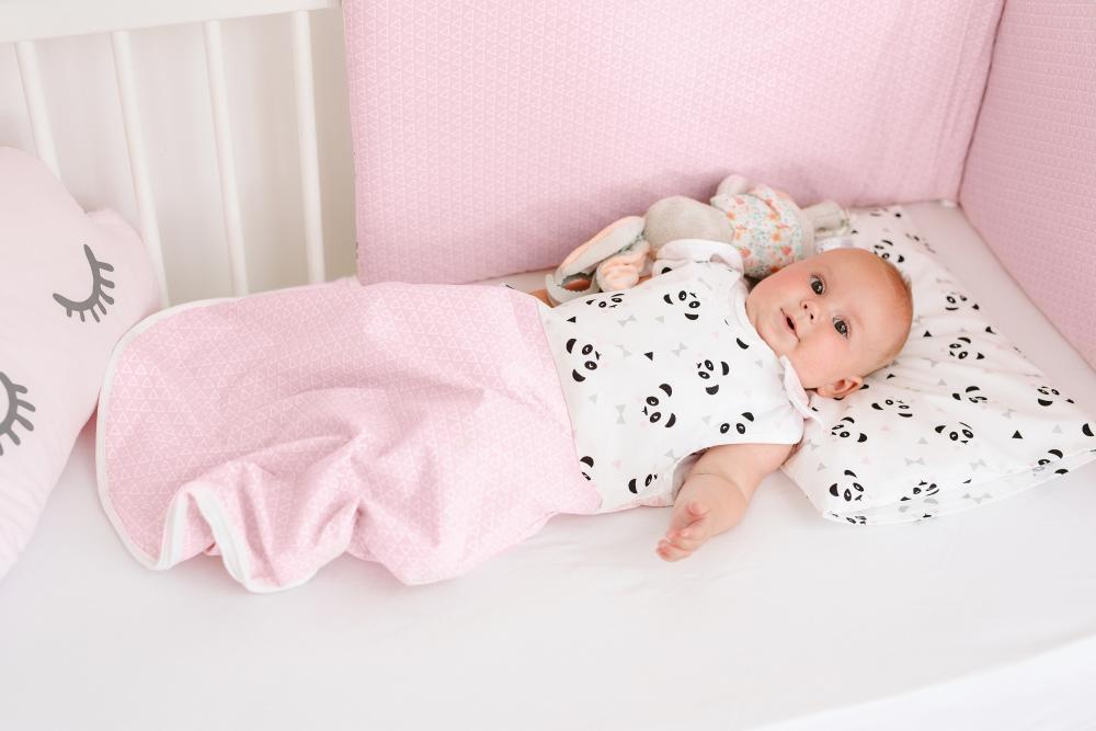 Sac de dormit bebe pentru iarna 0-6 luni, 100 bumbac, model Pink Pandas 0-6 imagine noua responsabilitatesociala.ro