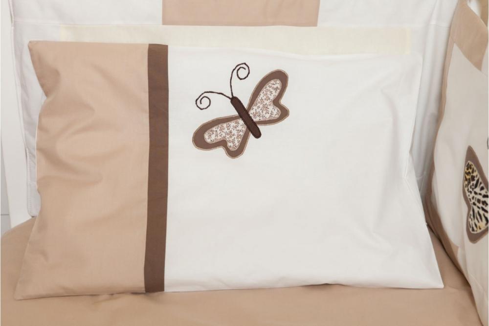 Lenjerie brodata 4 piese fluturasi bej 60 x 120 cm