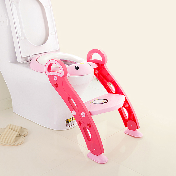 Reductor pentru toaleta cu scarita Little Mom Pinguin Pink igiena imagine noua responsabilitatesociala.ro