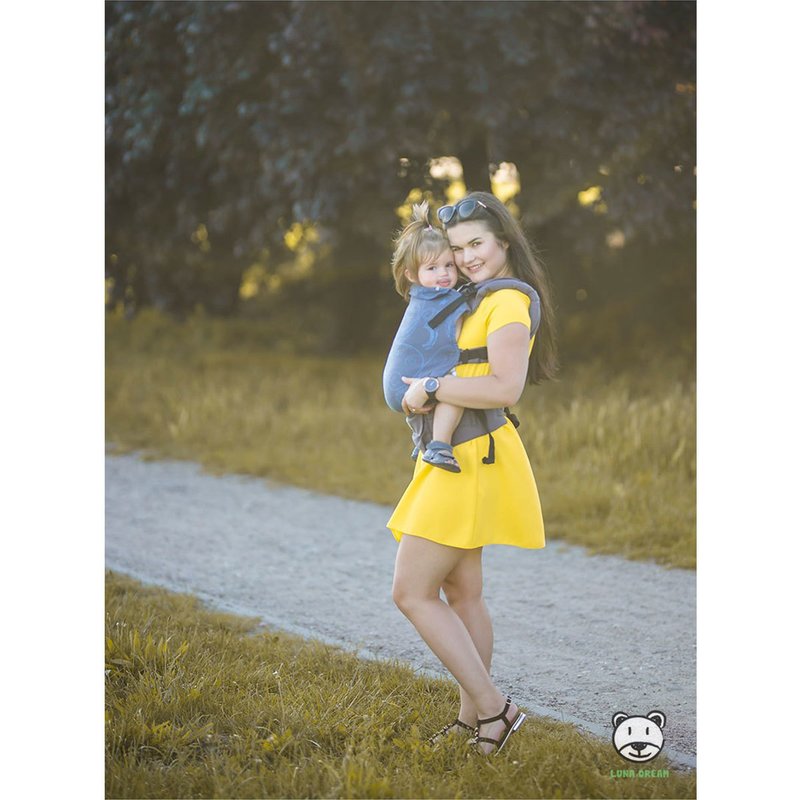 Marsupiu ajustabil grow up wrap jeans dark luna dream
