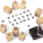 Set tusiera si stampile din lemn alfabet
