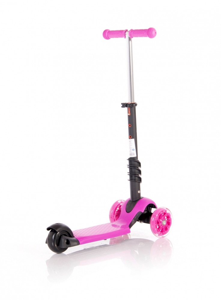 Trotineta pentru copii Smart Pink, 3 roti LED, scaun reglabil si detasabil, ghidon reglabil, greutate suportata 20 kg, varsta 3 ani+