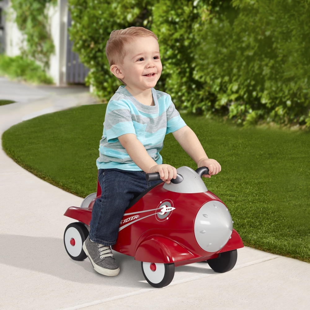 Ride-On copii fara pedale Radio Flyer Retro Rocket cu spatiu generos de depozitare sub scaun, sunete si butoane luminoase, greutate maxima admisa 19 kg - 2 | YEO