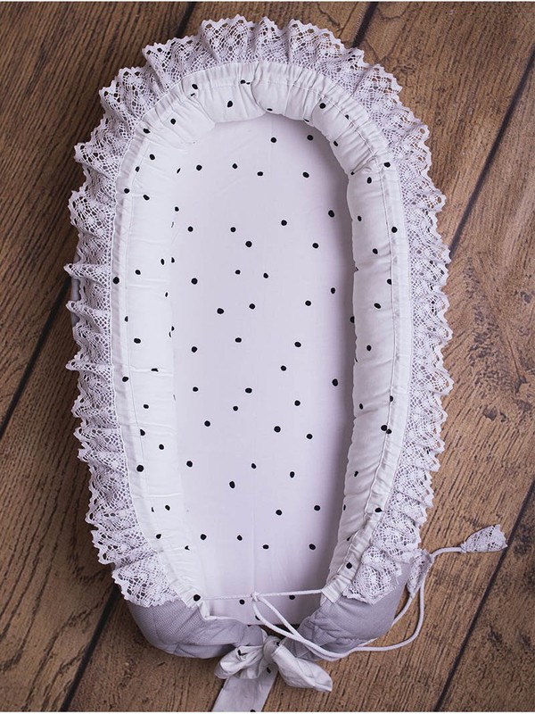 Baby nest multifunctional cu doua tipuri de material si broderie light grey