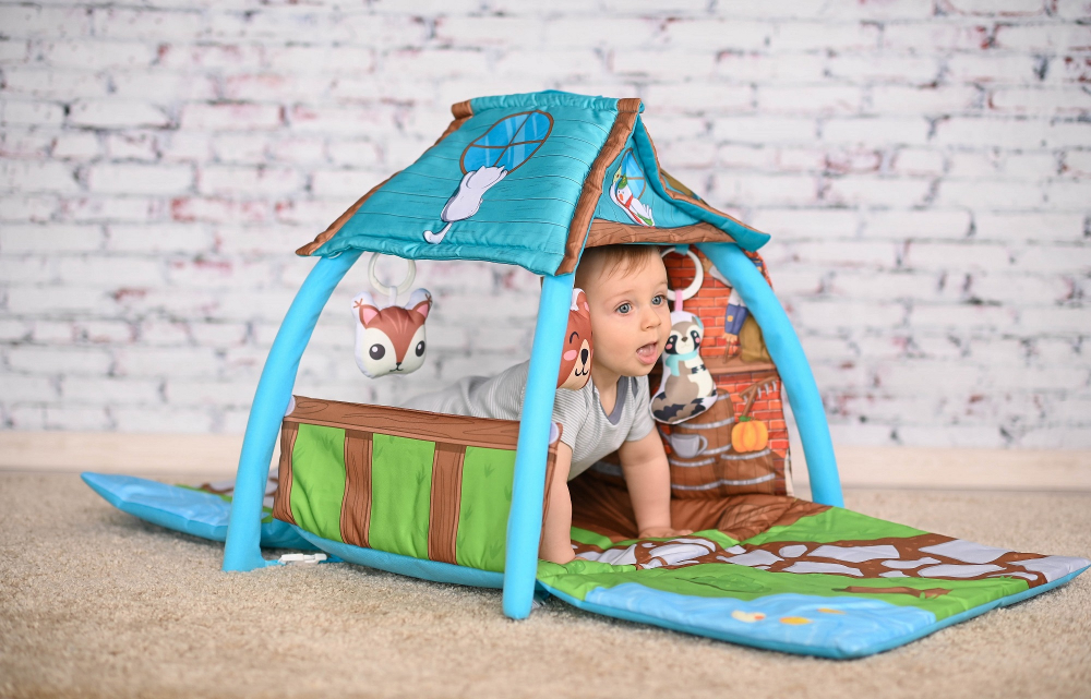 Saltea de activitate tip casuta Little House 113x56x53 cm multicolor