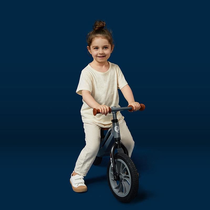 Bicicleta fara pedale Balance bike Qplay Racer Negru