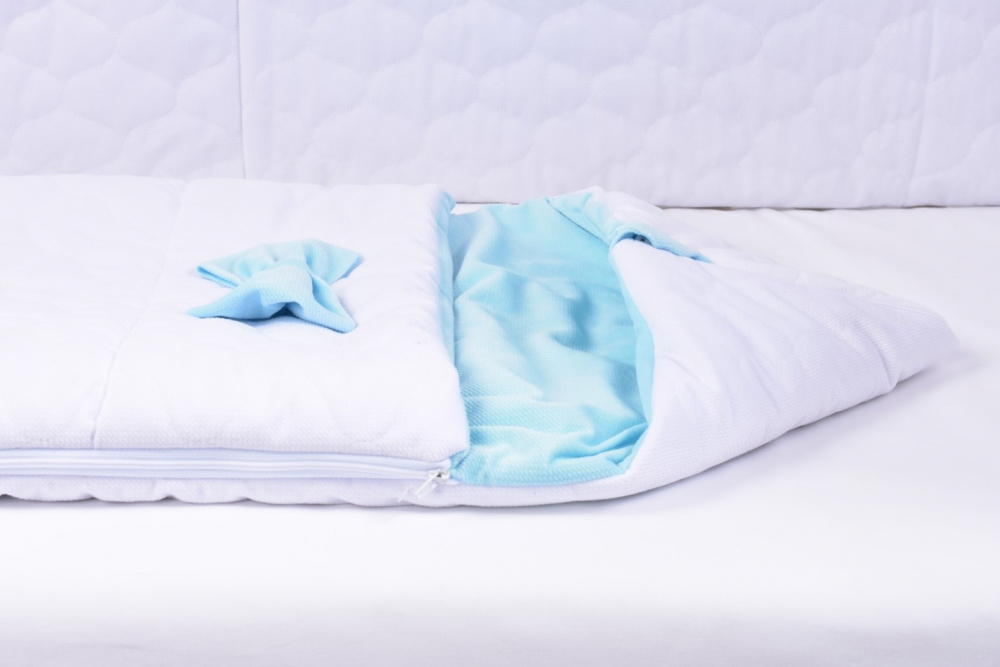 Saculet de dormit gros velvet alb si bleu 80×45 cm tog 2,5 25 imagine noua responsabilitatesociala.ro