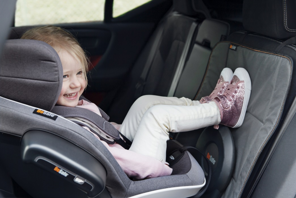 Protectie bancheta pentru scaun auto copii BESAFE