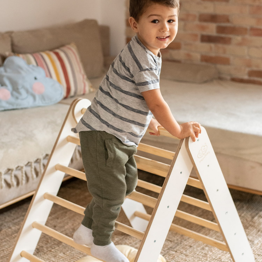 Scara din lemn pentru copii triunghi de catarare tip Pikler Montessori alb MeowBaby - 4