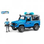 Masina de politie Bruder Land Rover Defender cu politie si echipamente