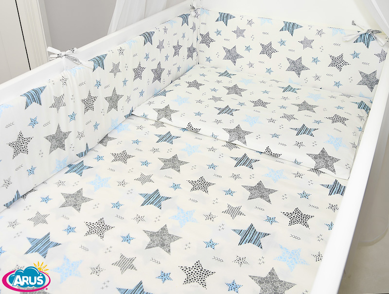 Lenjerie patut 3 piese cu protectie laterala pentru patut 120x60 cm Blue Stars