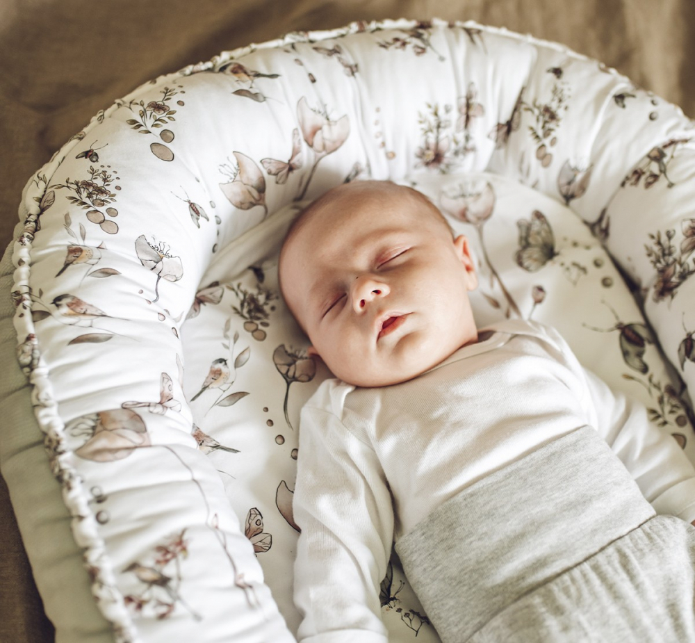Suport de dormit by BabySteps Babynest Premium bumbac si catifea 70×35 cm Nature Sepia Rose Camera copilului 2023-09-26