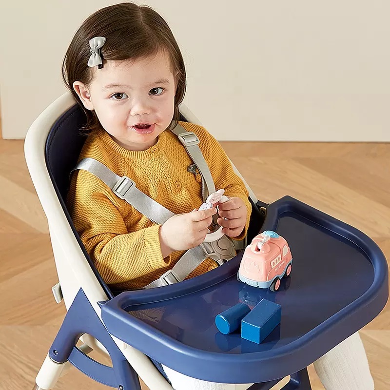 Scaun de masa 2 in 1 portabil little mom navy