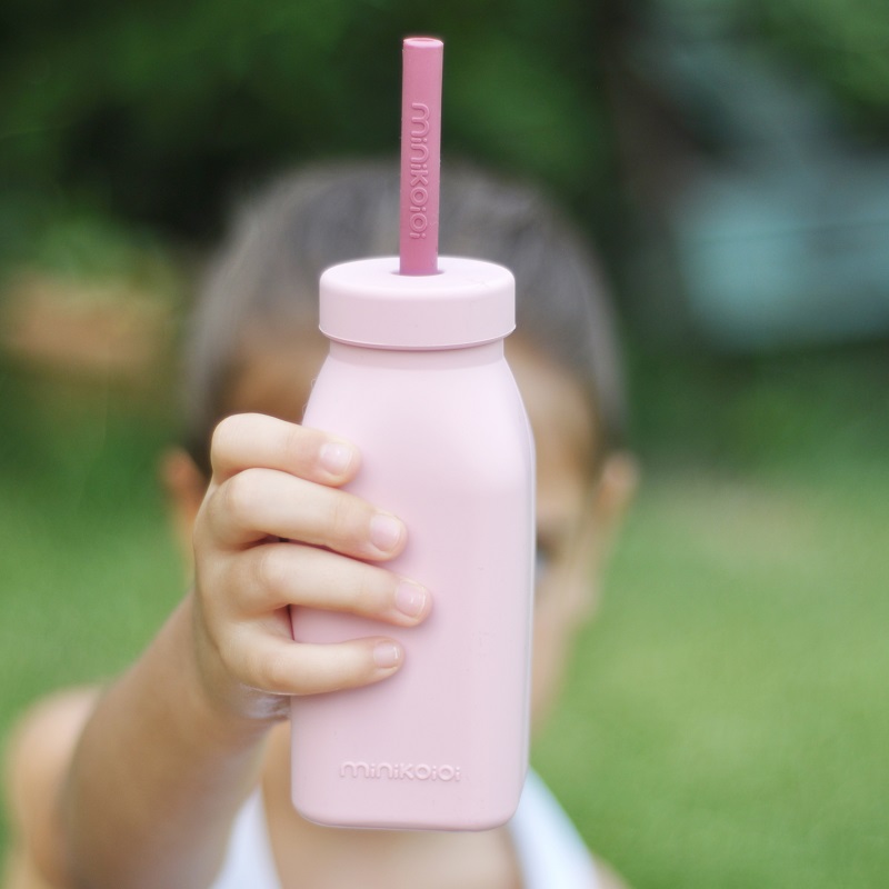 Sticla cu pai din silicon Minikoioi - Pinky Pink