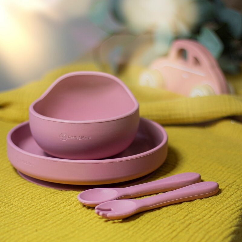 Set de hranire PetiteMars cu farfurie bol si tacamuri din silicon fara BFA roz Alimentatie imagine noua
