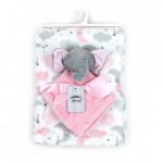 Set cadou bebelusi cu paturica si jucarie atasament elefantel roz