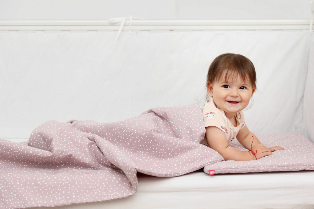 Lenjerie de pat copii 4 piese Marshmellow Spots Kidsdecor din bumbac 70×140 cm 100×135 cm 100x135 imagine 2022 protejamcopilaria.ro