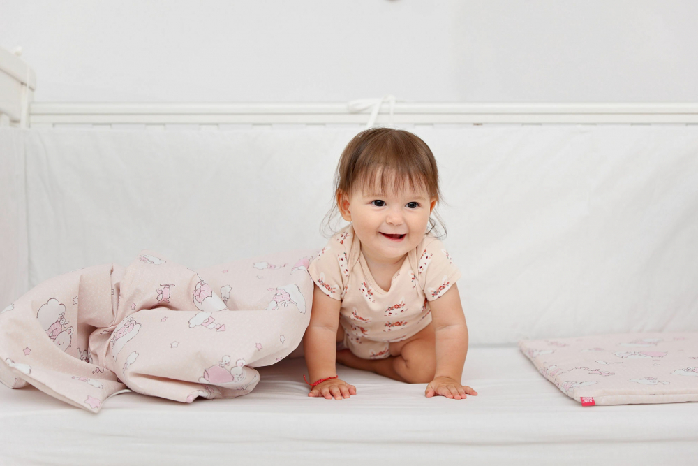 Lenjerie de pat pentru copii 4 piese Ursuletul Martinica roz 63×127 cm 100×135 cm 100x135 imagine 2022 protejamcopilaria.ro