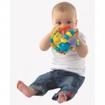 Minge cu activitati Playgro pentru bebelusi cu margele de dentitie Play And Learn Ball 14 cm
