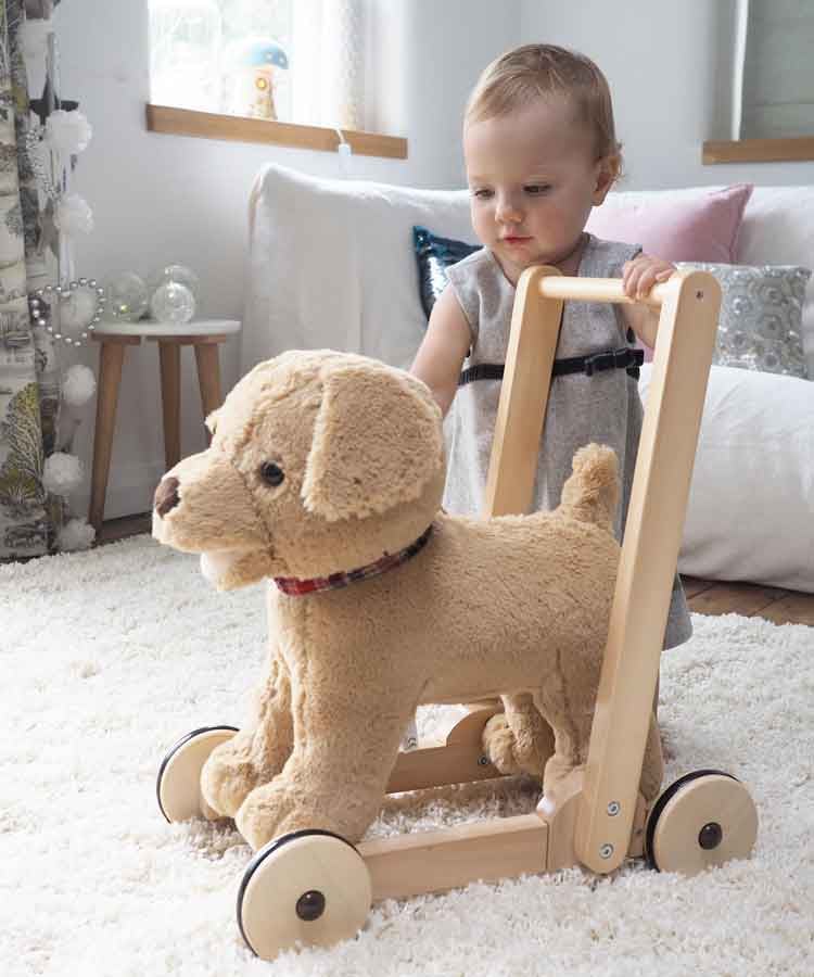 Jucarie Ride On Toy Caine Pufos Golden Labrador Pentru Copii Little Bird Told Me