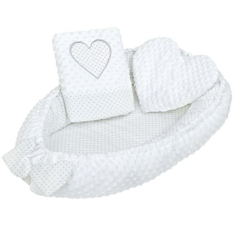 Set 3 piese New Baby Luxury Baby Nest cu paturica si pernuta in forma de inima Minky Heart White