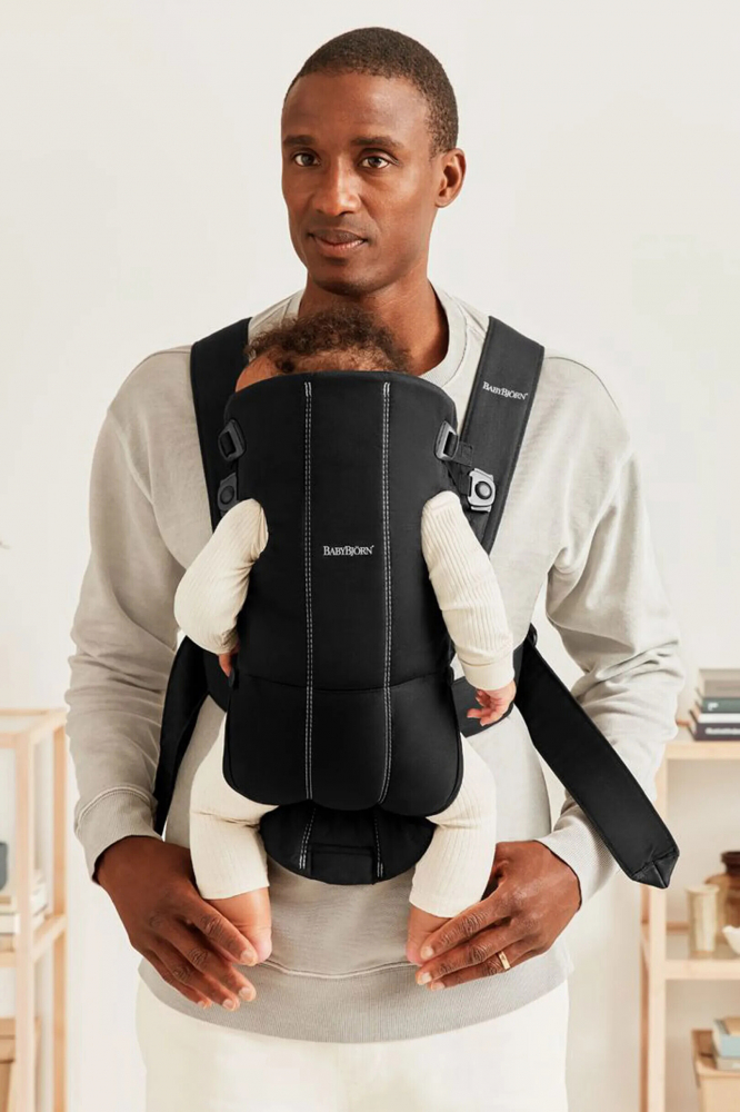 Marsupiu anatomic BabyBjorn Mini cu pozitii multiple de purtare Black