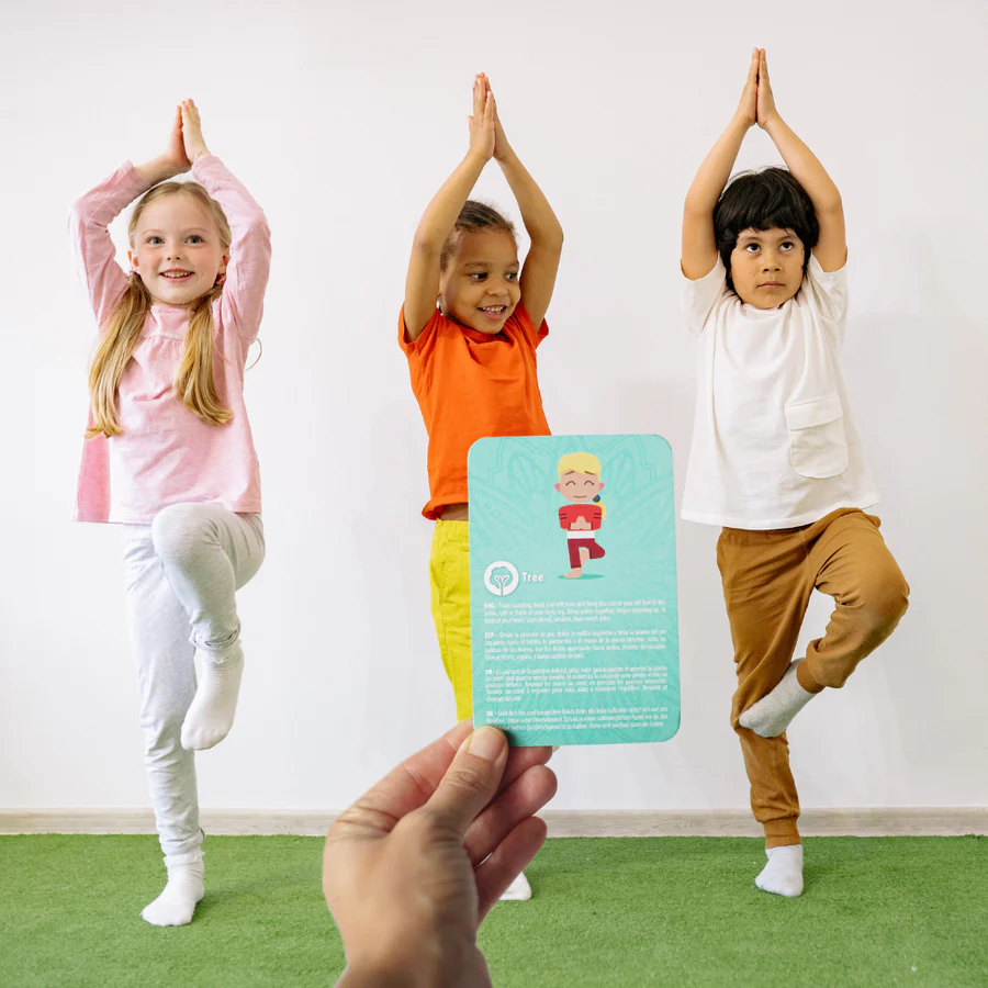 Carduri Yoga pentru copii