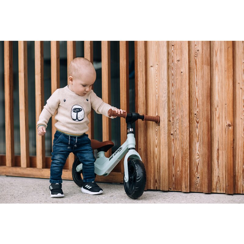 Bicicleta fara pedale FreeON Be Cool Mini roti din Eva 12 luni+ roz, 8 inch, scaun reglabil de la 27-35 cm, roti late din material EVA, ghidon ajustabil intre 46 si 51 cm, greutate maxima suportata 30 Kg - 3