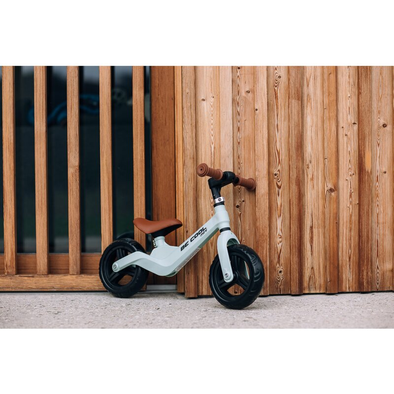 Bicicleta fara pedale FreeON Be Cool Mini roti din Eva 12 luni+ roz, 8 inch, scaun reglabil de la 27-35 cm, roti late din material EVA, ghidon ajustabil intre 46 si 51 cm, greutate maxima suportata 30 Kg - 4