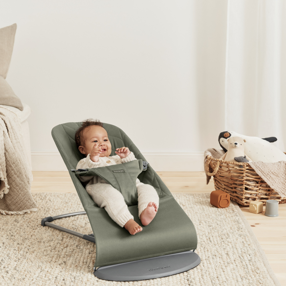 Balansoar Bliss BabyBjorn Dark Green cu aspect delicat de petala tesatura matlasata - 4