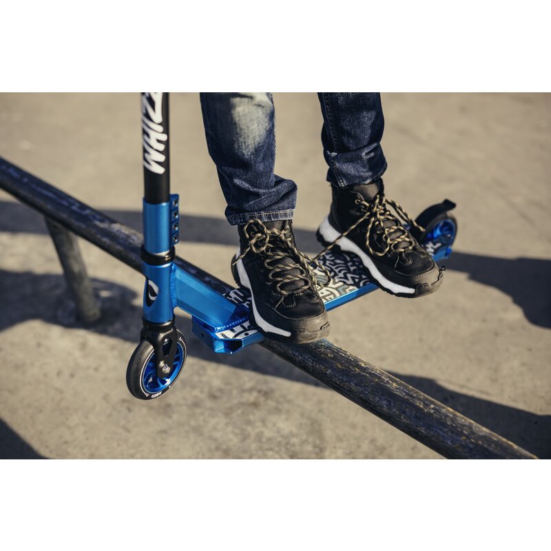 Trotineta Lionelo Whizz pentru acrobatii 20-100 kg multicolor - 8