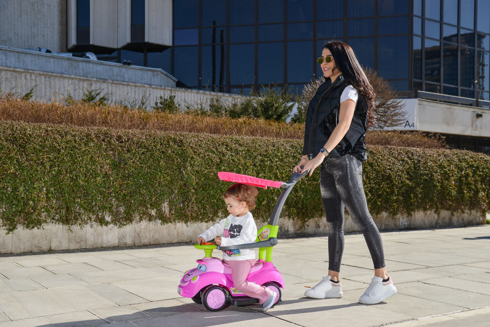 Masinuta copii fara pedale Moni Smile Pink 2 in 1 cu maner de impins pentru parinti, suport pentru picioare, bara de protectie,volan cu lumini si melodii pana la 20 kg - 3 | YEO