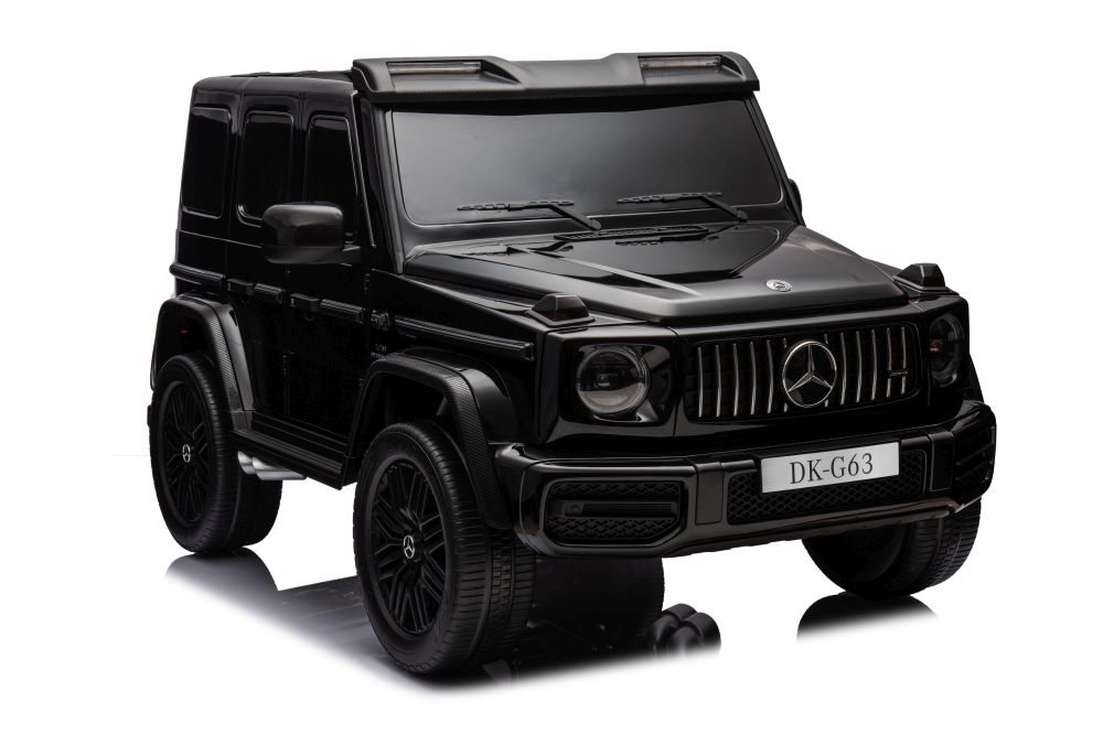 Masinuta electrica cu echipare Premium si licenta Mercedes G63 XXL 4x4 cu sunete si lumini Black 220W