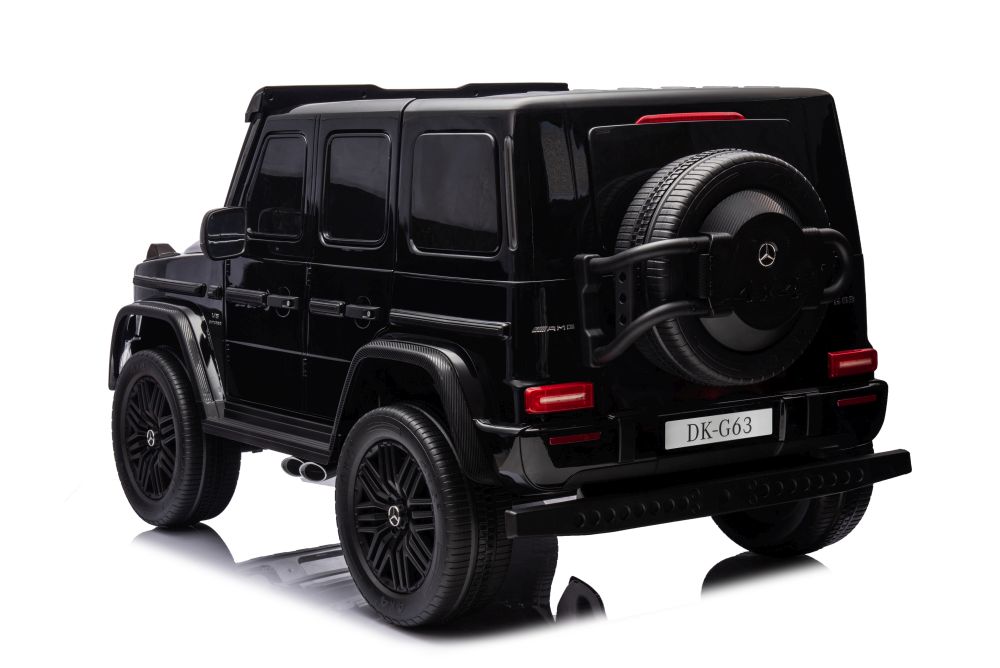 Masinuta electrica cu echipare Premium si licenta Mercedes G63 XXL 4x4 cu sunete si lumini Black 220W - 3