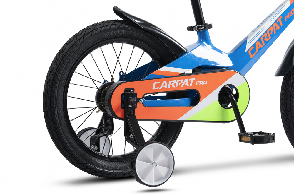 Bicicleta pentru copii Carpat PRO C16122B AlbastruPortocaliu 4-6 ani Cadru Aluminiu, Frana spate tambur, frana fata V-Brake, Aparatoare lant, Aparatori noroi fataspate, Sonerie, Cabluri trase prin cadru, 16 inch - 2
