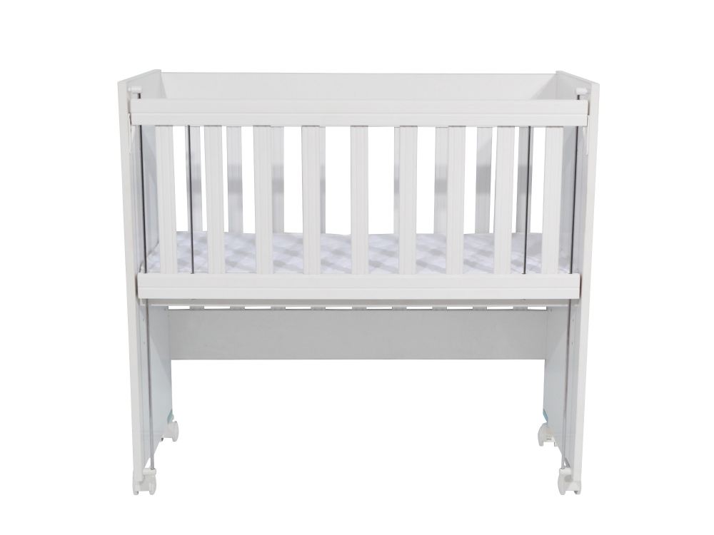 Set Patut din lemn cu somiera reglabila Nichiduta White Mini Cot cu laterala culisanta si roti 90x40 cm + Saltea spuma-cocos 7cm cu husa din tesatura cu Aloe Vera - 2