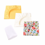 Set 3 cearsafuri galben crem si model buburuze + protectie impermeabila patut 90x40/50 cm