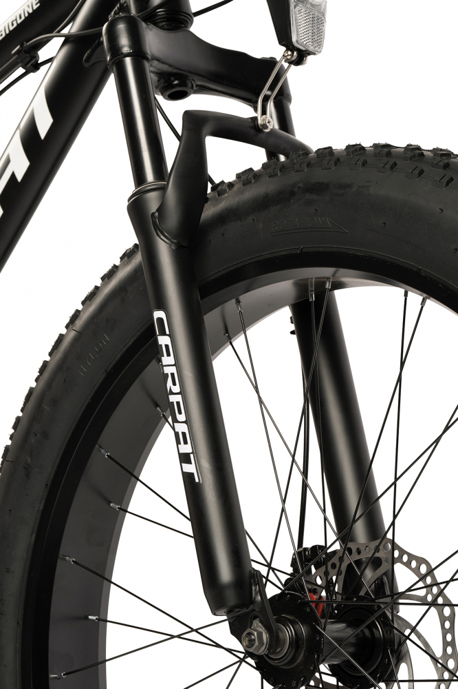 Bicicleta MTB-Fat Bike CARPAT Bigone C26278G NegruAlb, Schimbator spate Shimano Altus, 16 Viteze, roti 26 inch, Frane Mecanice Disc, inaltime utilizator 150-195 cm, greutate suportata 120 Kg - 2