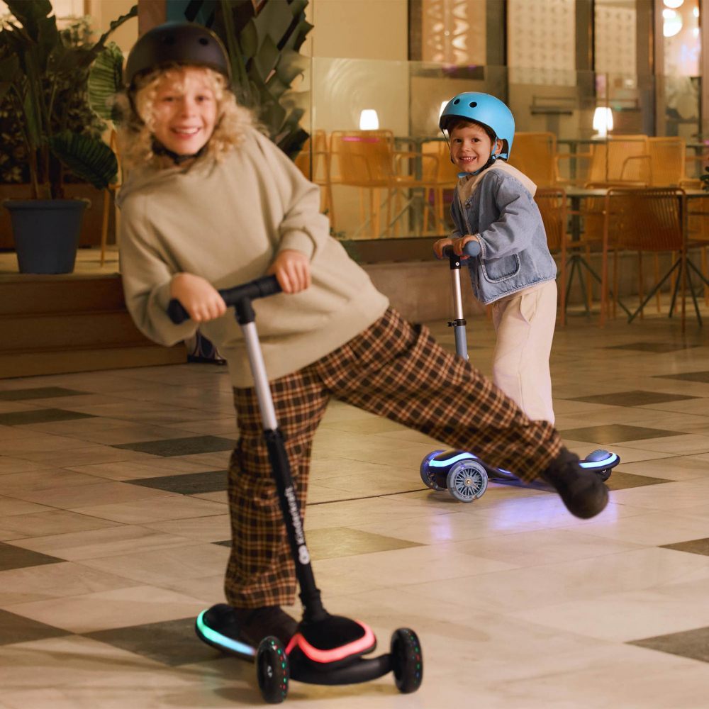 Trotineta pentru copii Kinderkraft Raket Pink pliabila, platforma si roti LED, ghidon reglabil, greutate admisa 50 kg - 5