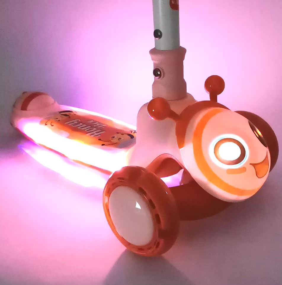 Trotineta pentru copii Nichiduta Honey Bee Green, pliabila, ghidon din otel, inaltime ajustabila pe 3 nivele, muzica, roti cu lumini LED - 3