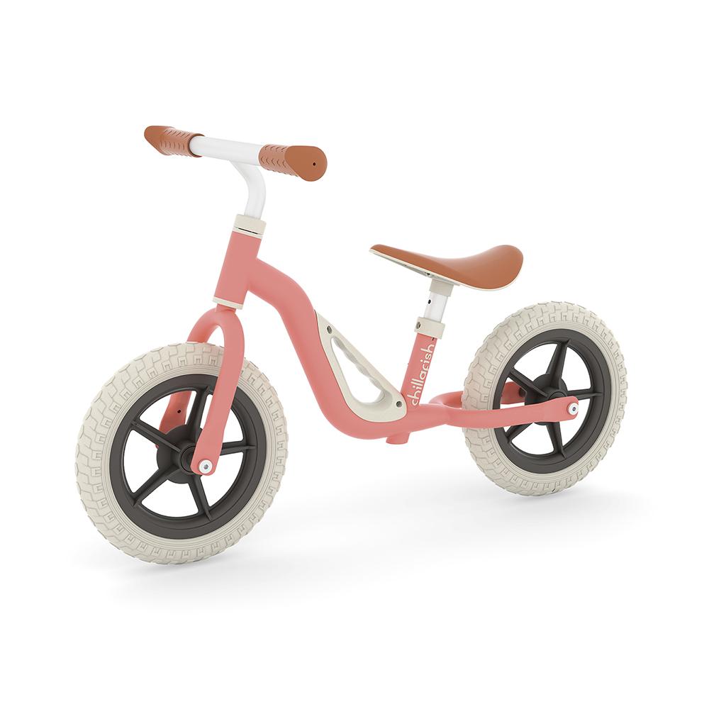 Bicicleta de echilibru Chillafish Charlie Flamingo Usoara Cu ghidon si sa reglabile Greutate 2.5 Kg Cu roti din spuma EVA 10 inch Pentru 18-48 luni