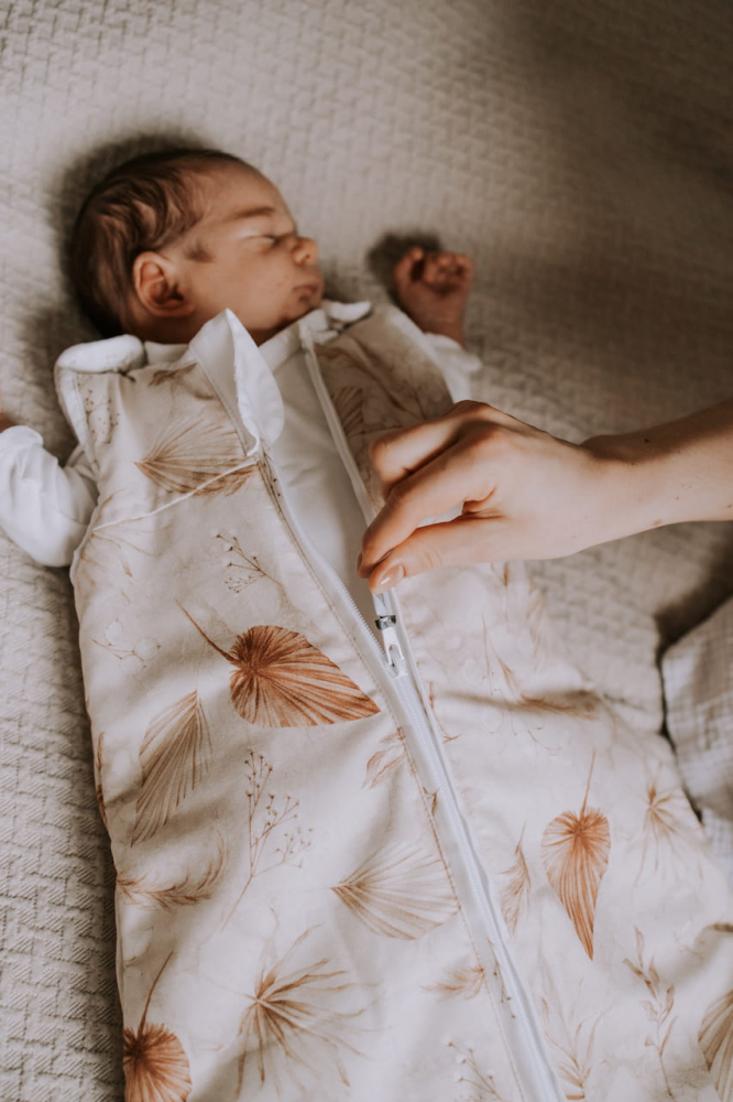 Sac de dormit din bumbac 0-4 luni Newborn Boho Sand Sleepee 2,5 tog - 2