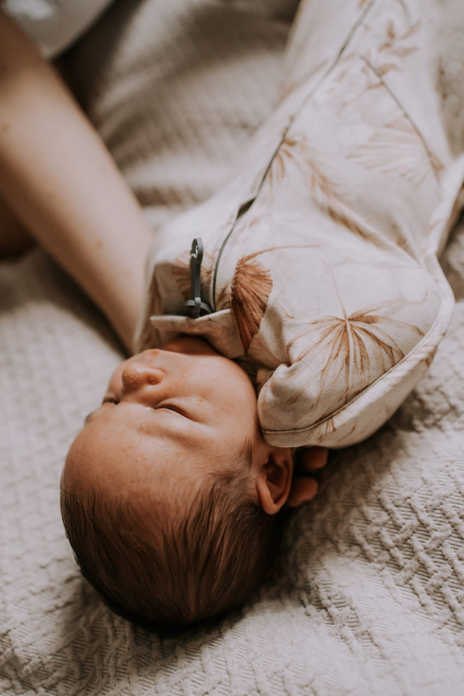 Saculet Swaddle infasat nou nascut + caciulita First Step Boho Sleepee