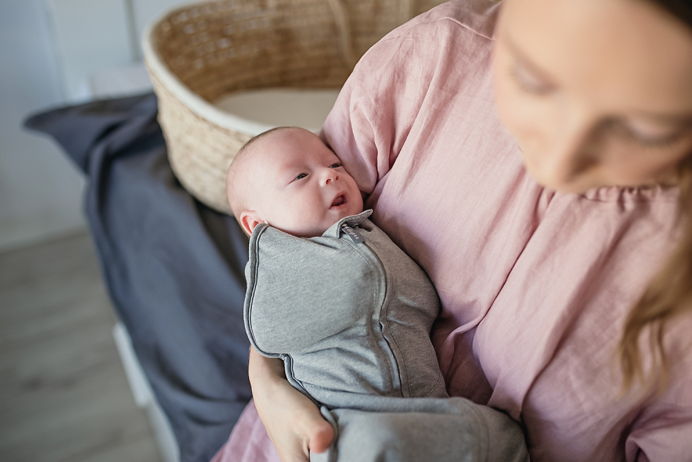 Saculet Swaddle infasat nou nascut + caciulita First Step Eucalipt Sleepee - 1 | YEO