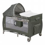 Patut pliabil, Lionelo, Sven Plus, 120x60 cm, Cu doua nivele, Cu arcada jucarii, masuta de infasat, vibratii, melodii, conform cu standardele europeane de securitate EN716 si EN12221, Bej Olive