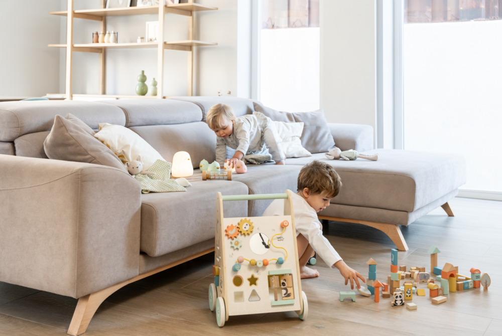 Antemergator Saro Baby din lemn FSC cu activitati - 2
